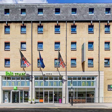 Ibis Styles London Excel Hotel Exterior foto