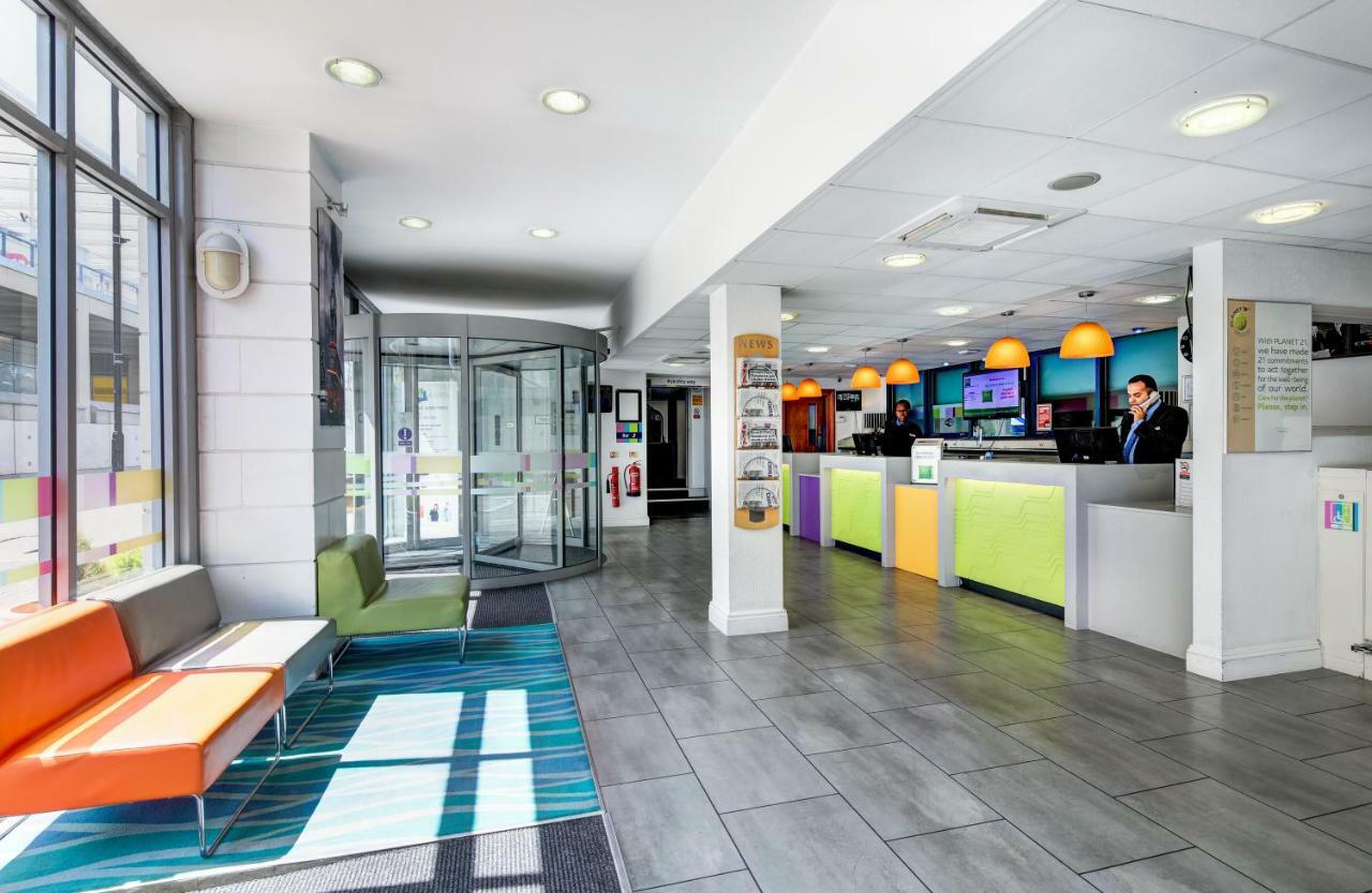 Ibis Styles London Excel Hotel Exterior foto